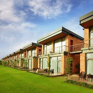 the-gateway-resort-damdama-lake-gurgaon.top-gurgaonhotels.com/