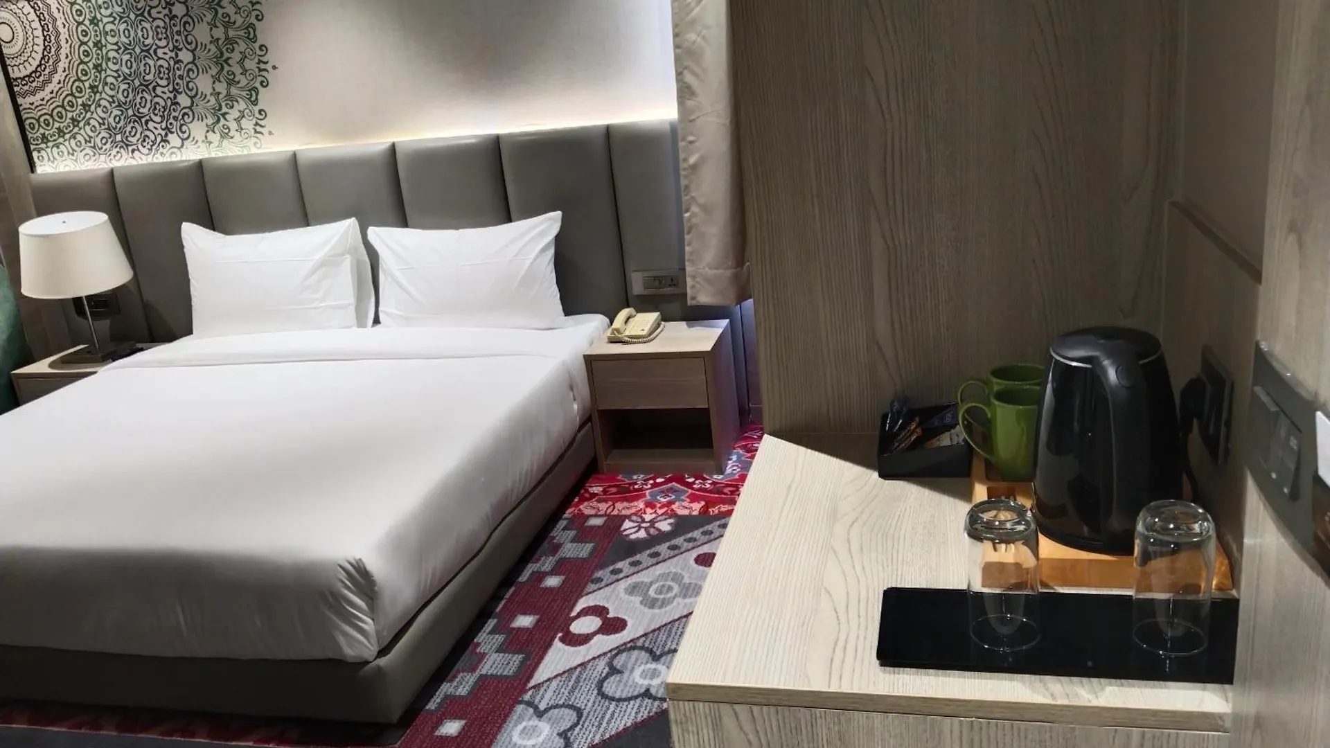 Hotel Crystal Inn Agra