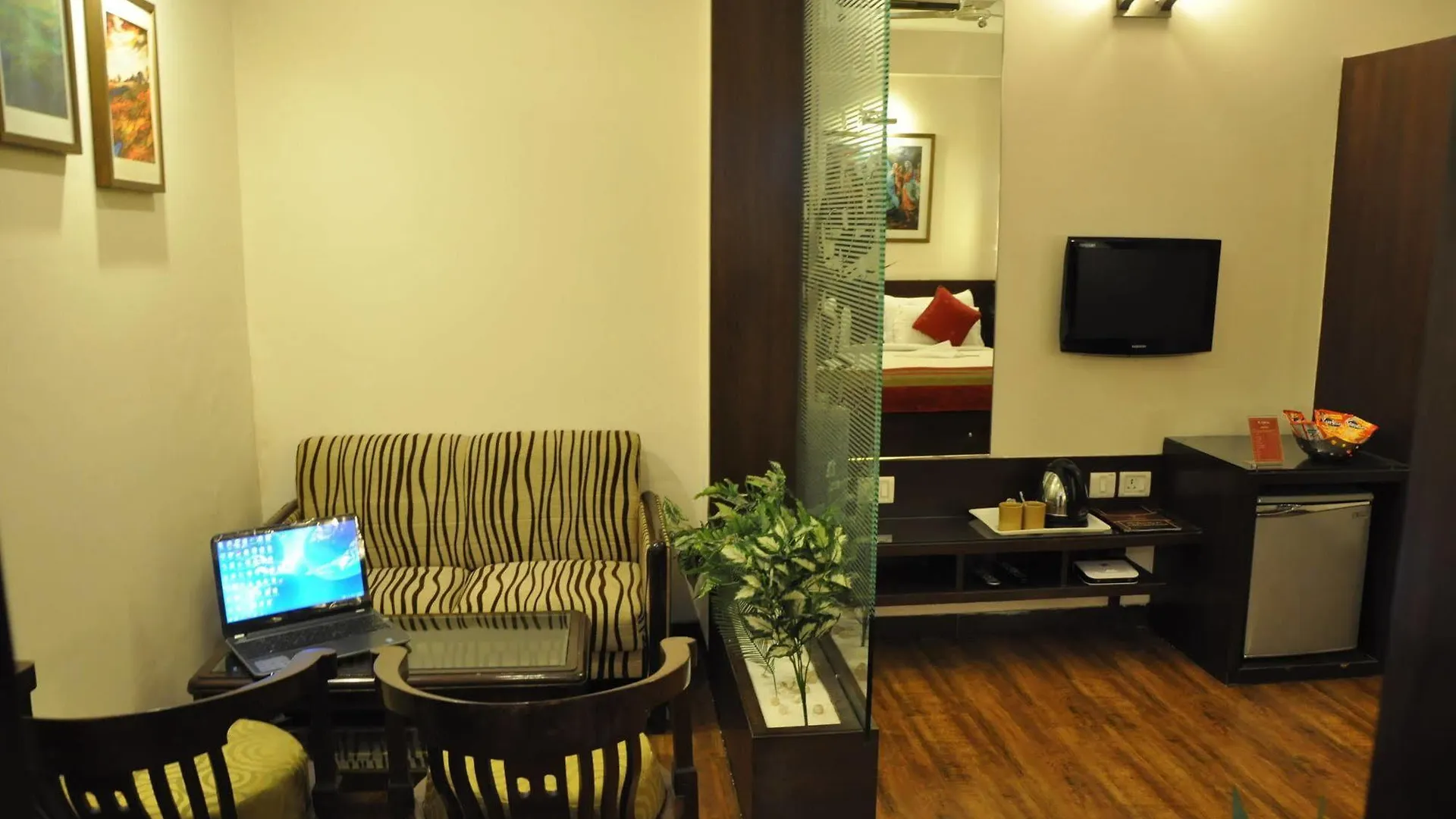 Crystal Inn Agra  Agra (Uttar Pradesh)